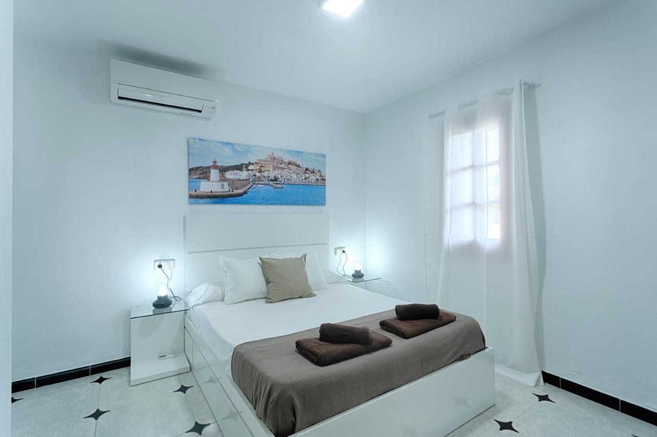 Villa Cana Simona Sant Jordi de ses Salines エクステリア 写真