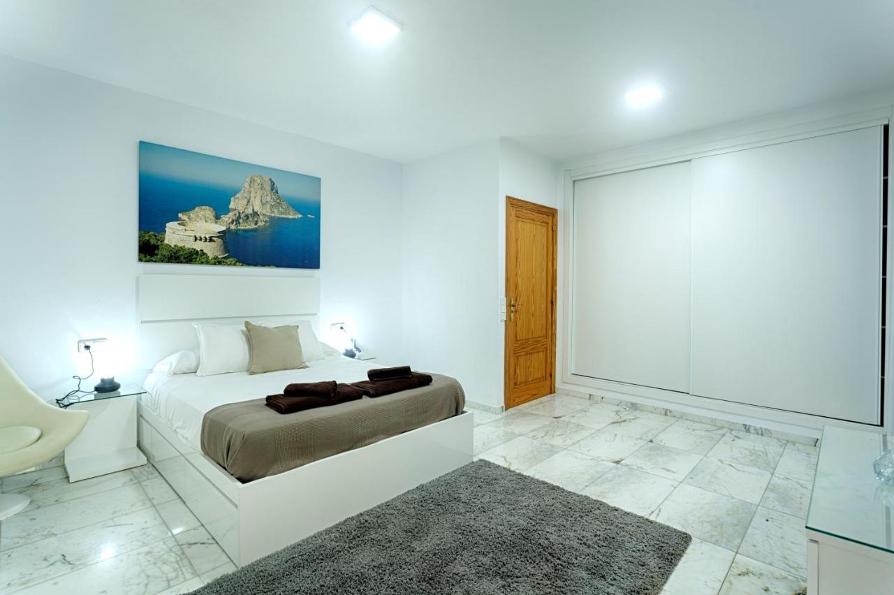 Villa Cana Simona Sant Jordi de ses Salines エクステリア 写真